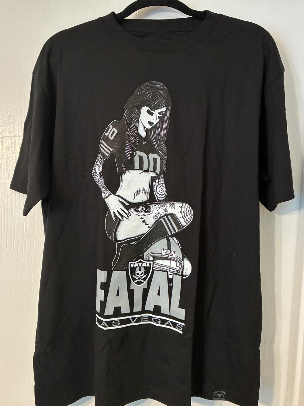 Men’s Size L Las Vegas Black Graphic Tee - Woman Pinup Print